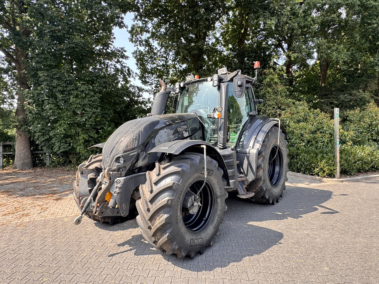 VALTRA T214 Direct - Trattore: foto 1 VALTRA T214 Direct - Trattore: foto 1