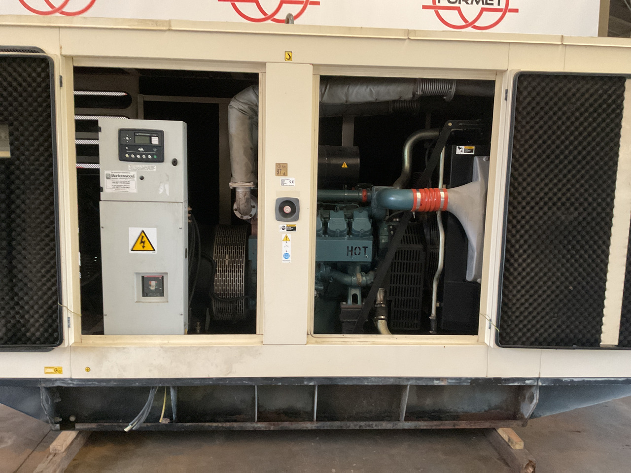 Doosan P158LE, 415KVA generatorset. Like brand new, low hours and complete - Gruppo elettrogeno: foto 2 Doosan P158LE, 415KVA generatorset. Like brand new, low hours and complete - Gruppo elettrogeno: foto 2