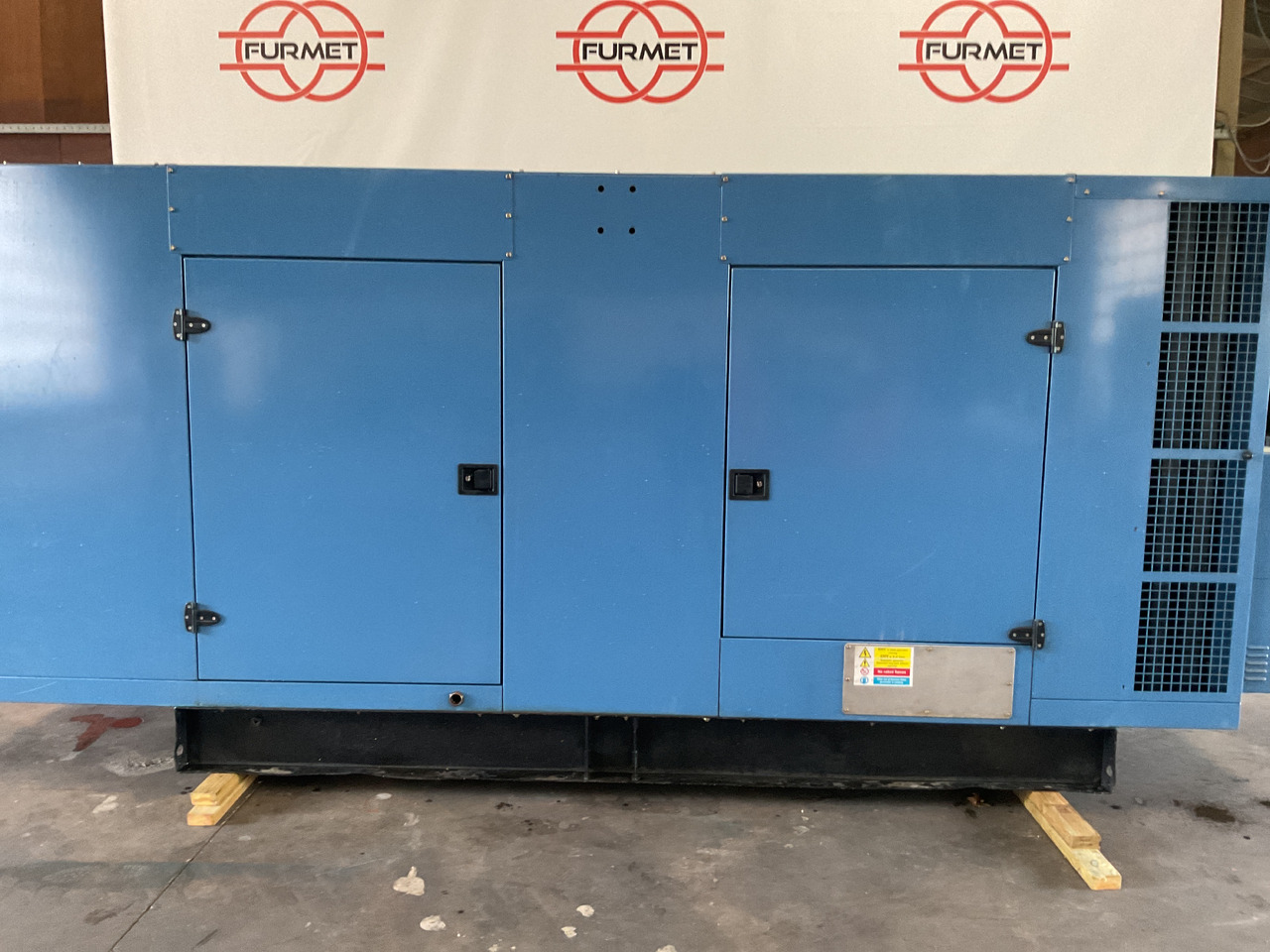 Volvo 500KVA, Generatorset. Like brand new. 98 Running hours since new! - Gruppo elettrogeno: foto 2 Volvo 500KVA, Generatorset. Like brand new. 98 Running hours since new! - Gruppo elettrogeno: foto 2
