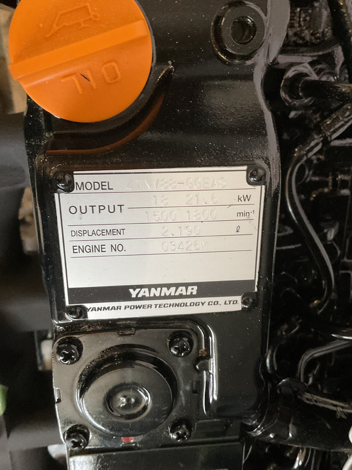 Yanmar 4TNV88 - Motore: foto 4 Yanmar 4TNV88 - Motore: foto 4