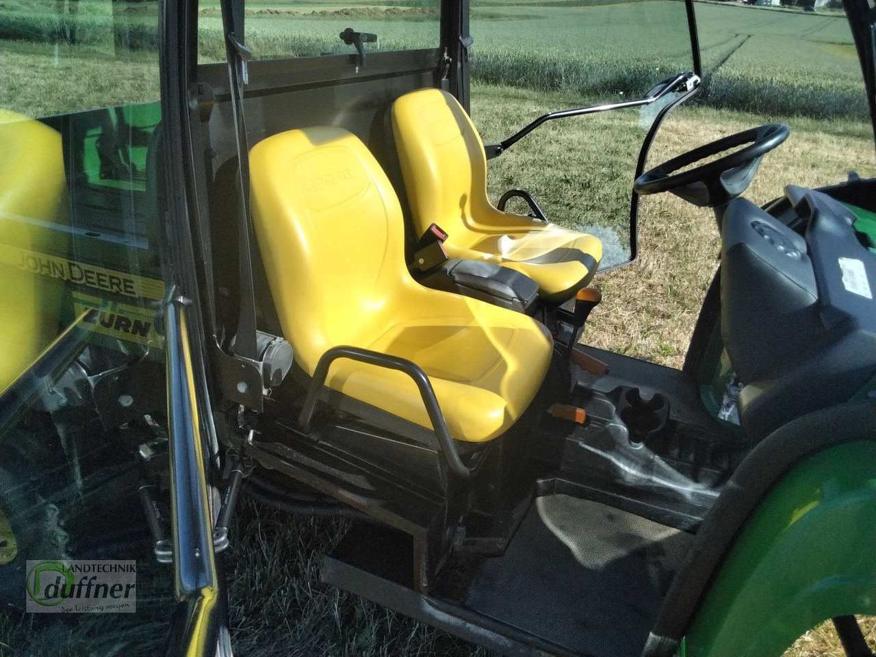 John Deere Gator 4X2 - Quad: foto 4 John Deere Gator 4X2 - Quad: foto 4
