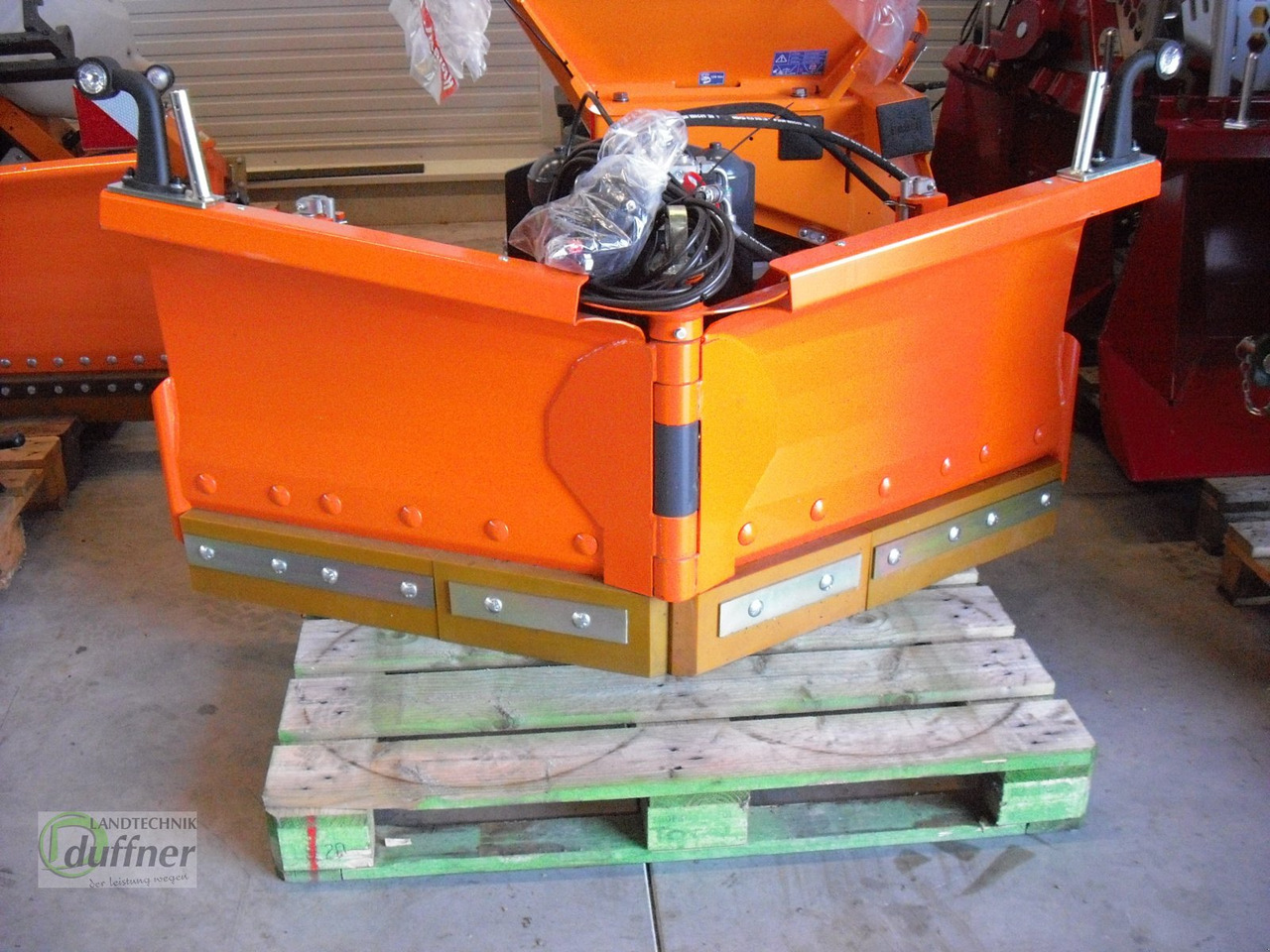 Tuchel Vario 180 - Lama neve per Veicolo speciale/ Comunale: foto 1 Tuchel Vario 180 - Lama neve per Veicolo speciale/ Comunale: foto 1