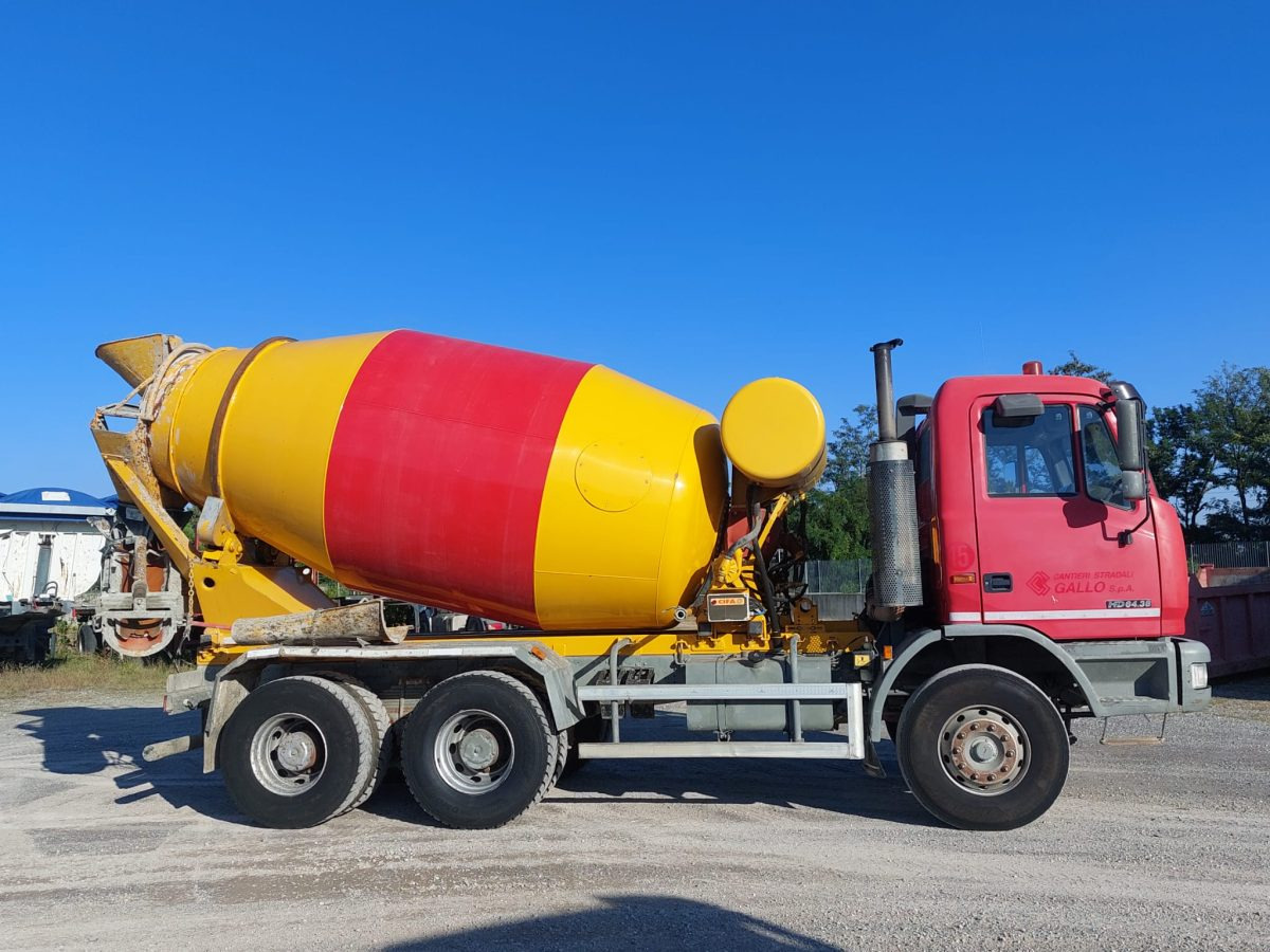 ASTRA HD7 6438 CIFA RY1100 - Autobetoniera: foto 4 ASTRA HD7 6438 CIFA RY1100 - Autobetoniera: foto 4