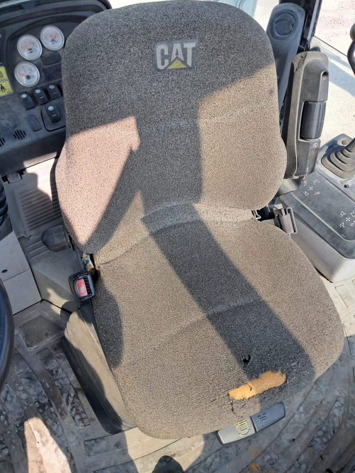 CATERPILLAR 428E - Terna: foto 4 CATERPILLAR 428E - Terna: foto 4