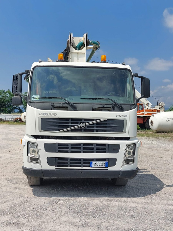 VOLVO FM12 380 COIME 36M - Pompa autocarrata: foto 3 VOLVO FM12 380 COIME 36M - Pompa autocarrata: foto 3