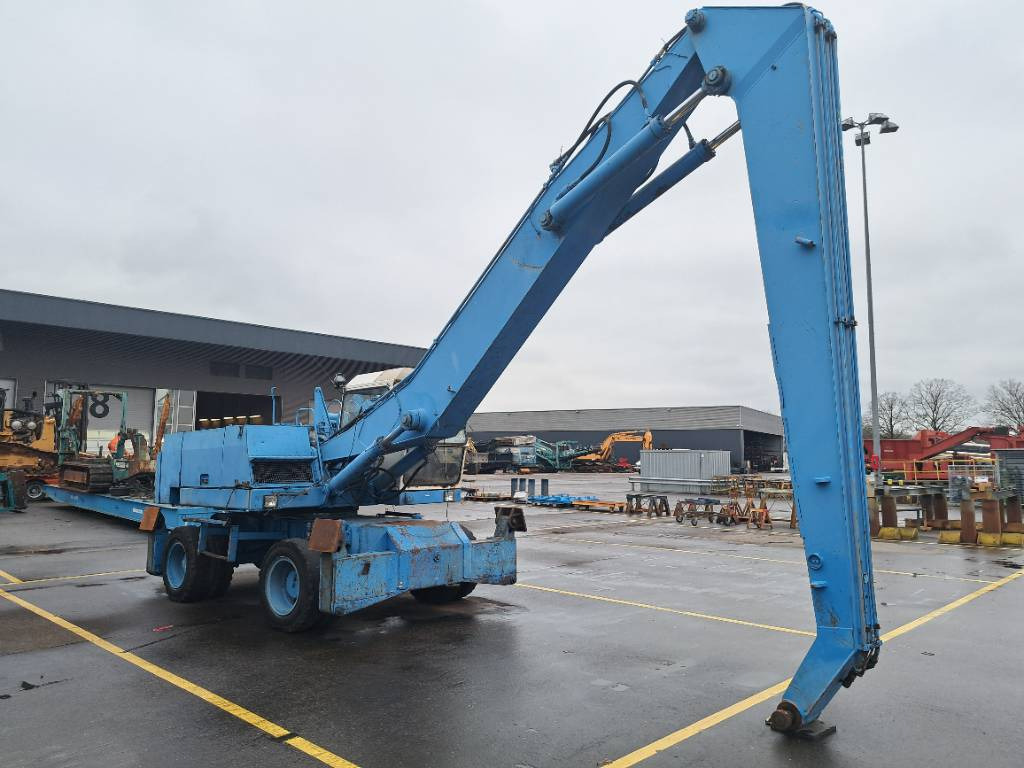 Fuchs F714.4 - Escavatore per movimentazione: foto 2 Fuchs F714.4 - Escavatore per movimentazione: foto 2