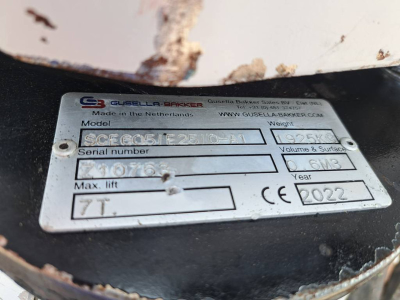 Fuchs MHL 360 D - Escavatore per movimentazione: foto 5 Fuchs MHL 360 D - Escavatore per movimentazione: foto 5