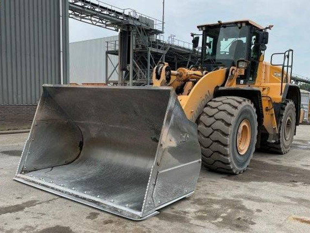 Hyundai HL980XT - Pala gommata: foto 2 Hyundai HL980XT - Pala gommata: foto 2