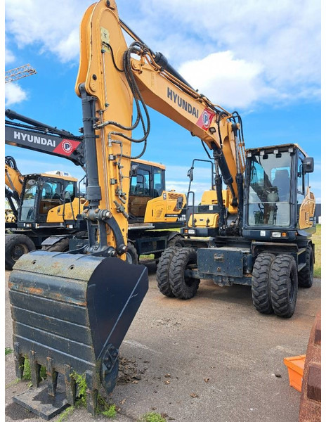 Hyundai HW140 - Escavatore gommato: foto 4 Hyundai HW140 - Escavatore gommato: foto 4
