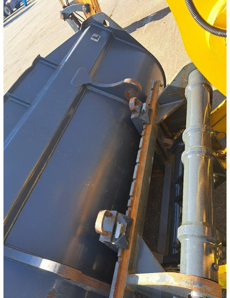 Komatsu WA 100 M-8 - Pala gommata: foto 5 Komatsu WA 100 M-8 - Pala gommata: foto 5