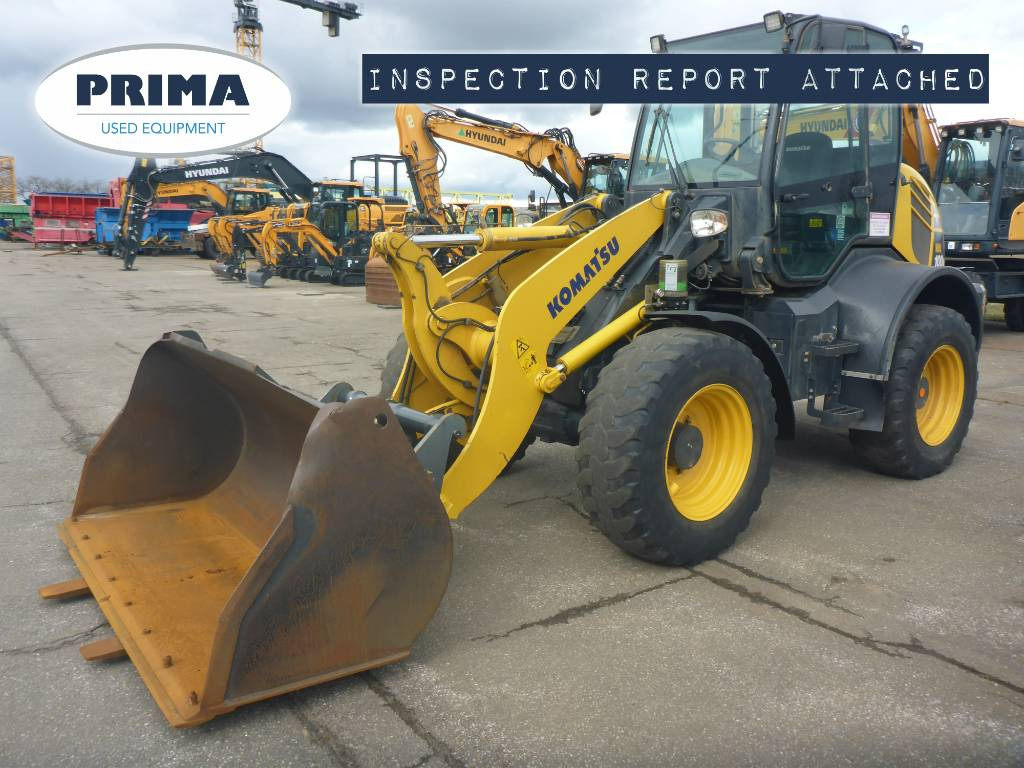 Komatsu WA100-8E0 - Pala gommata: foto 1 Komatsu WA100-8E0 - Pala gommata: foto 1
