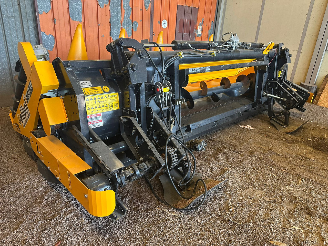 ELİBOL LF03 / 6-75 6 ROWS FOLDABLE CORN HEADER - Spannocchiatore: foto 5 ELİBOL LF03 / 6-75 6 ROWS FOLDABLE CORN HEADER - Spannocchiatore: foto 5