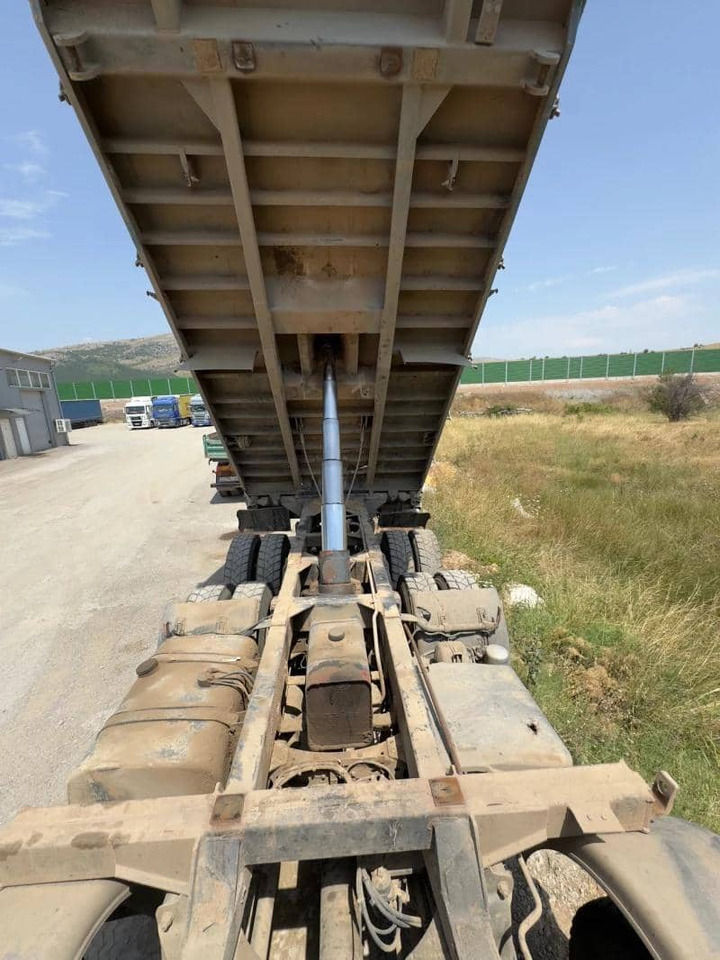 MERCEDES-BENZ Actros 4140 - Autocarro ribaltabile: foto 5 MERCEDES-BENZ Actros 4140 - Autocarro ribaltabile: foto 5