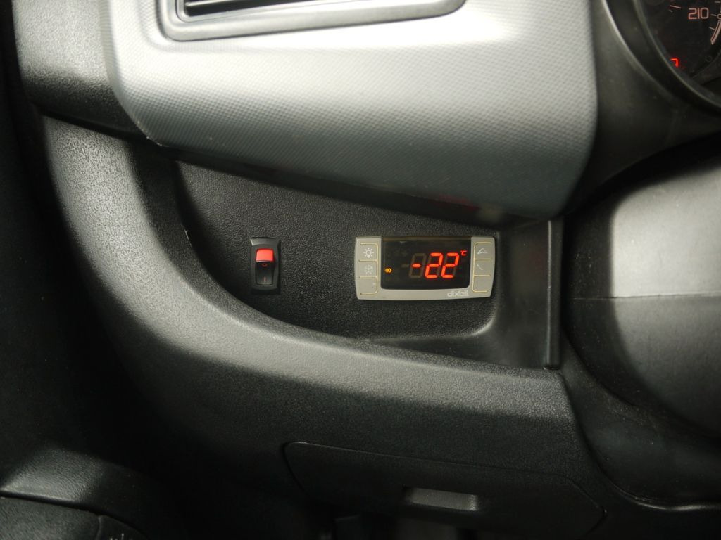 Furgone frigo Fiat 1.3 DOBLO KUHLKOFFER RELEC FROD TR22 -20C Fiat 1.3 DOBLO KUHLKOFFER RELEC FROD TR22 -20C: foto 15 Furgone frigo Fiat 1.3 DOBLO KUHLKOFFER RELEC FROD TR22 -20C Fiat 1.3 DOBLO KUHLKOFFER RELEC FROD TR22 -20C: foto 15