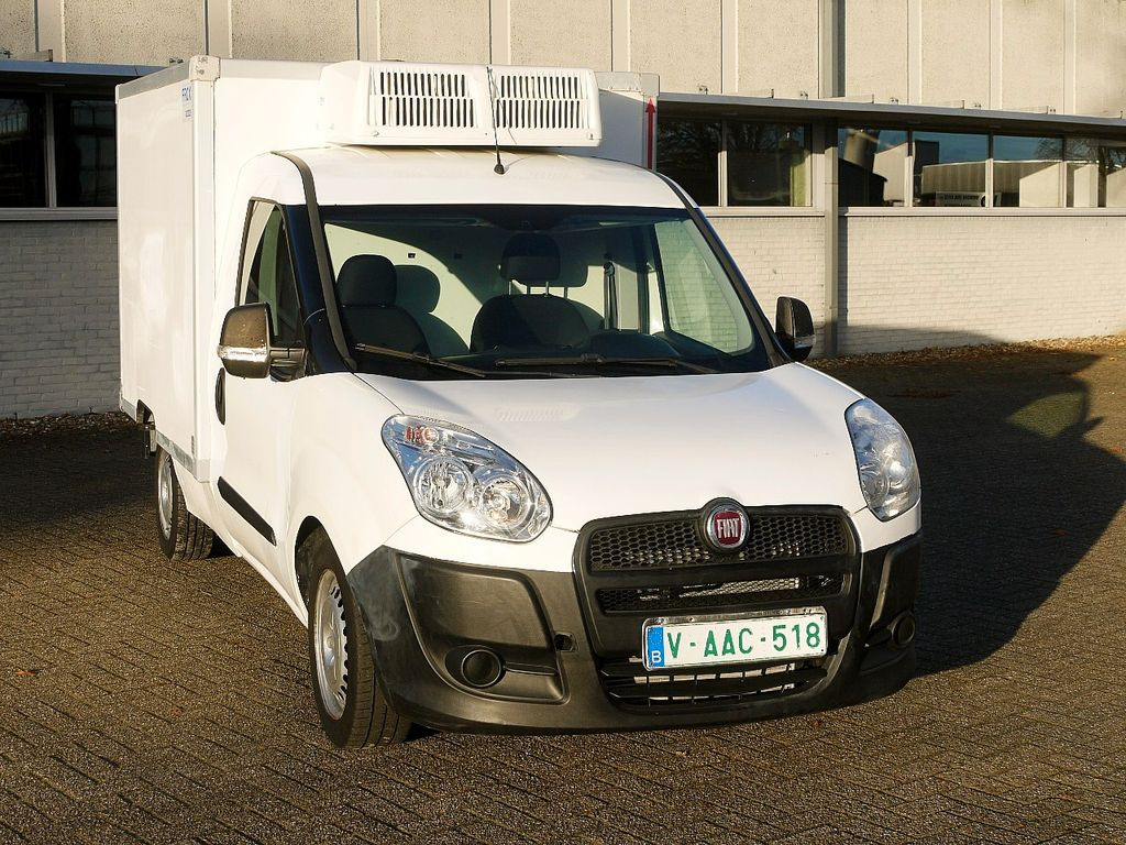 Fiat DOBLO 1.6 KUHLKOFFER CARRIER XARIOS -20 / AIRCO - Furgone frigo: foto 1 Fiat DOBLO 1.6 KUHLKOFFER CARRIER XARIOS -20 / AIRCO - Furgone frigo: foto 1