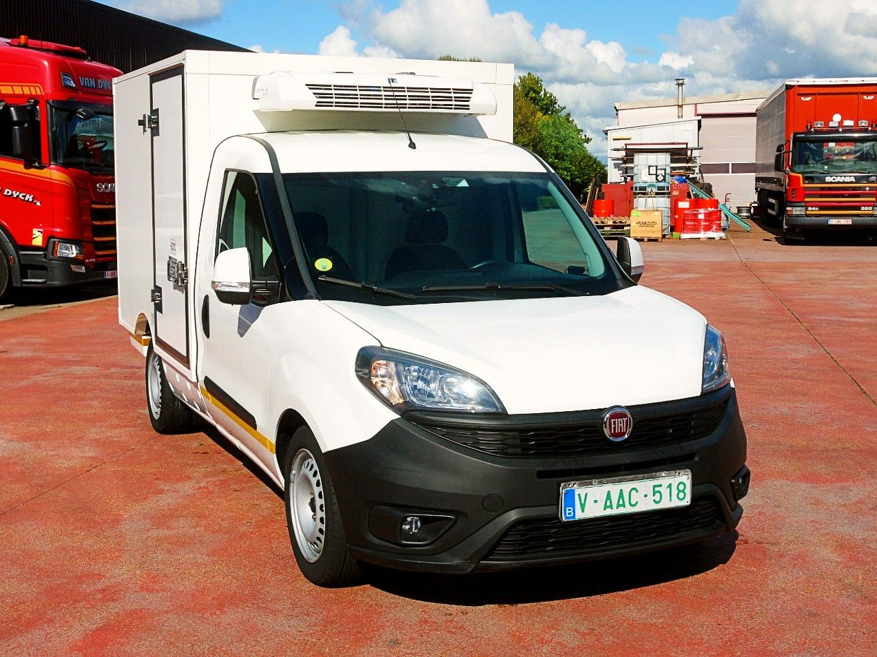 Fiat DOBLO 1.6 KUHLKOFFER THERMOKING MT A/C - Furgone frigo: foto 1 Fiat DOBLO 1.6 KUHLKOFFER THERMOKING MT A/C - Furgone frigo: foto 1