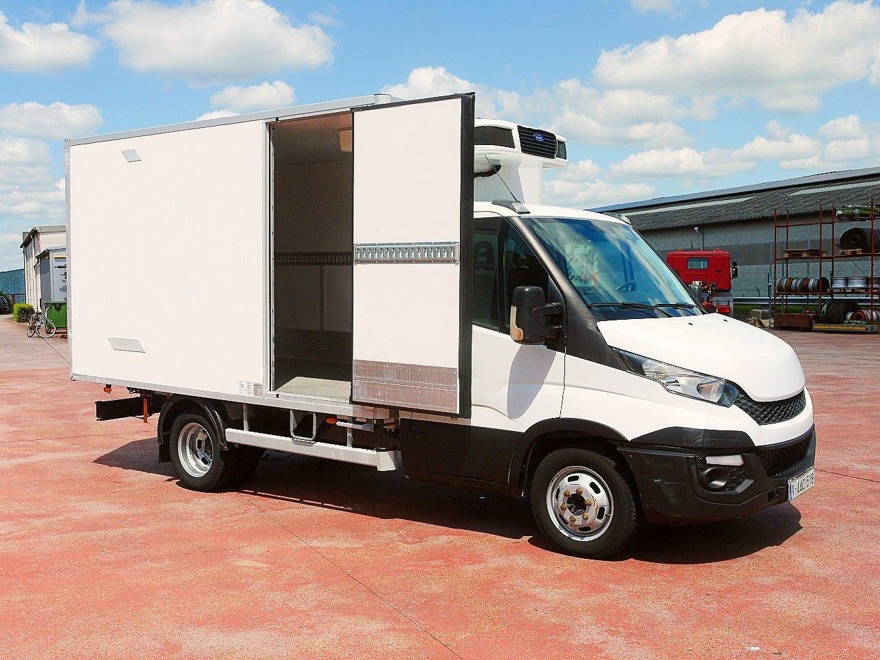 Iveco 35C13 DAILY KUHLKOFFER CARRIER PULSOR 400 AIRCO - Furgone frigo: foto 3 Iveco 35C13 DAILY KUHLKOFFER CARRIER PULSOR 400 AIRCO - Furgone frigo: foto 3
