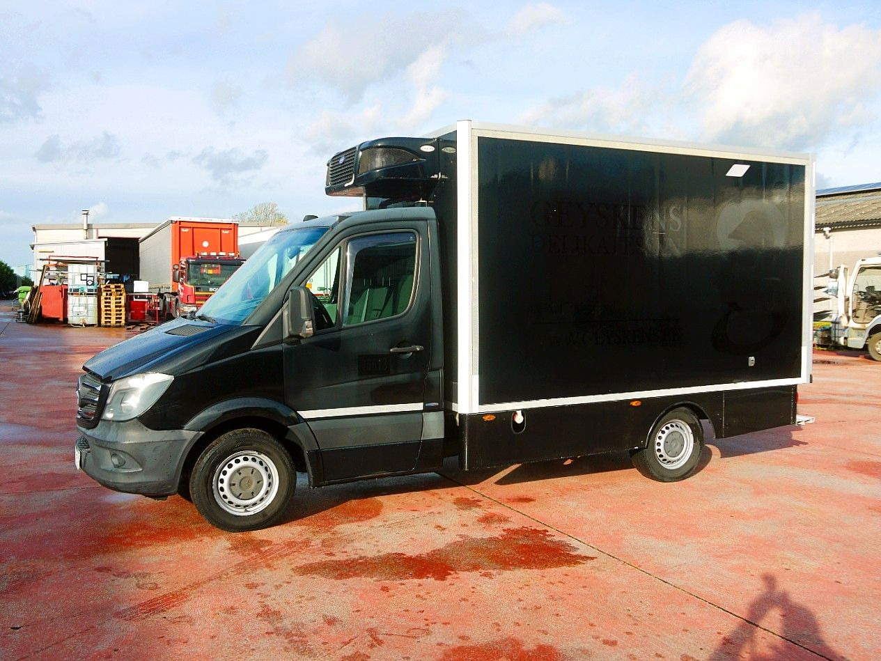 Mercedes-Benz 319 SPRINTER V6 KUHLKOFFER CARRIER PULSOR 600 MT - Furgone frigo: foto 5 Mercedes-Benz 319 SPRINTER V6 KUHLKOFFER CARRIER PULSOR 600 MT - Furgone frigo: foto 5