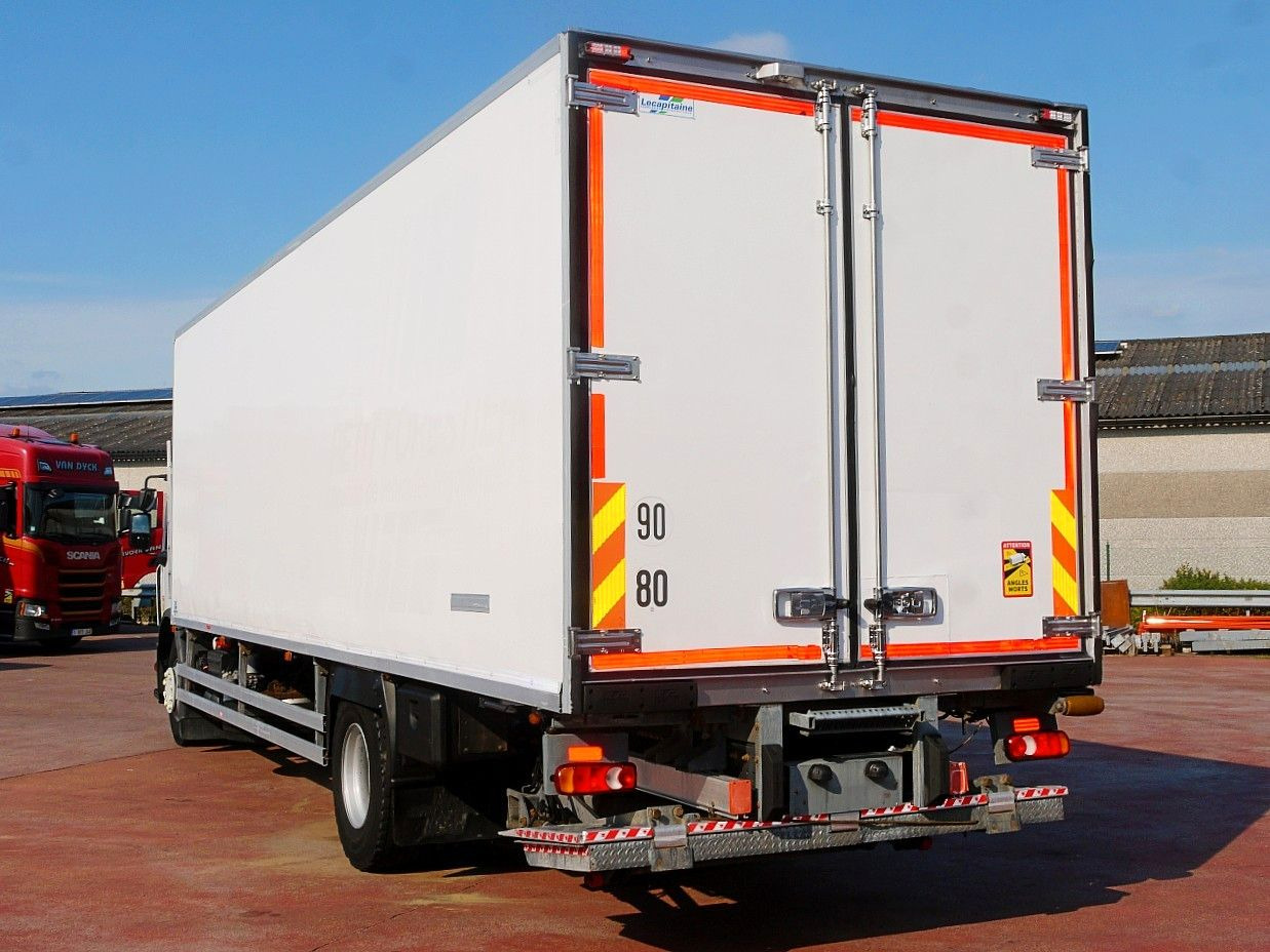 Autocarro frigorifero Renault D19.280 KUHLKOFFER CARRIER SUPRA 1150 MT: foto 7 Autocarro frigorifero Renault D19.280 KUHLKOFFER CARRIER SUPRA 1150 MT: foto 7