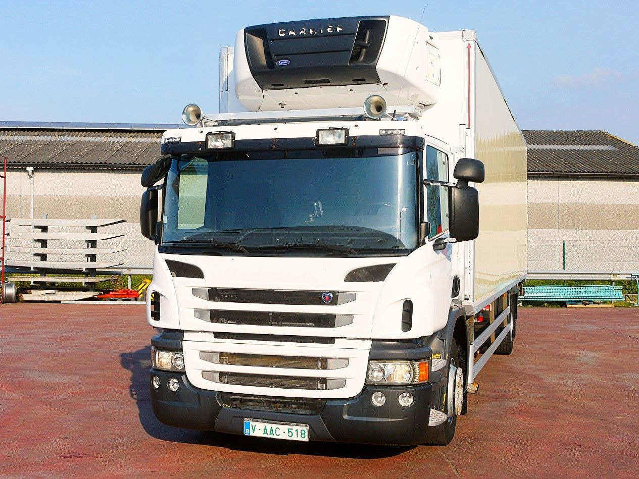 Scania P 230 KUHLKOFFER CARRIER SUPRA 950 MT A/C Scania P 230 KUHLKOFFER CARRIER SUPRA 950 MT A/C - Autocarro frigorifero: foto 5 Scania P 230 KUHLKOFFER CARRIER SUPRA 950 MT A/C Scania P 230 KUHLKOFFER CARRIER SUPRA 950 MT A/C - Autocarro frigorifero: foto 5