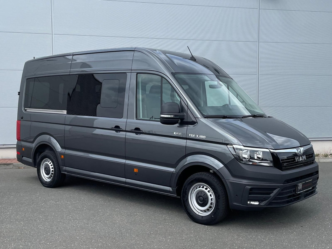 MAN TGE 3.180 Kombi L3H2 4x4 TEMPOMAT KAMERA 8-SITZE - Minibus, Pulmino: foto 2 MAN TGE 3.180 Kombi L3H2 4x4 TEMPOMAT KAMERA 8-SITZE - Minibus, Pulmino: foto 2