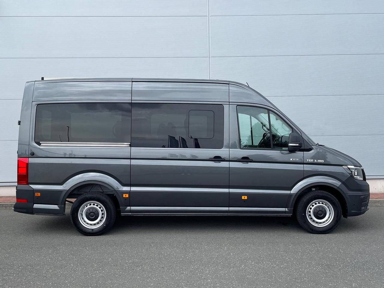 MAN TGE 3.180 Kombi L3H2 4x4 TEMPOMAT KAMERA 8-SITZE - Furgone chiuso: foto 5 MAN TGE 3.180 Kombi L3H2 4x4 TEMPOMAT KAMERA 8-SITZE - Furgone chiuso: foto 5