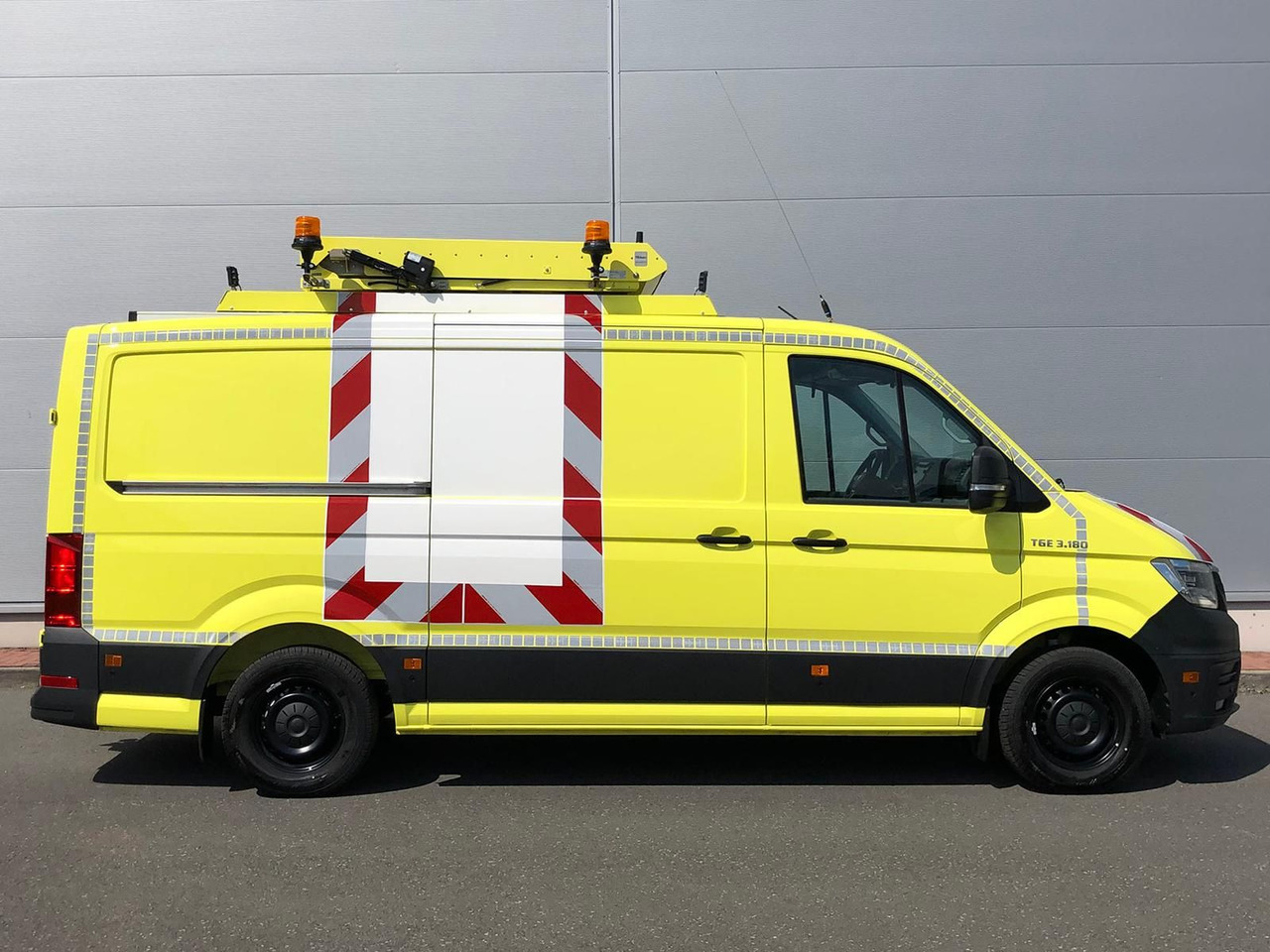 MAN TGE 3.180 L3H2 BF 4 BEGLEITFAHRZEUG ACC LED NAVI - Furgone chiuso: foto 5 MAN TGE 3.180 L3H2 BF 4 BEGLEITFAHRZEUG ACC LED NAVI - Furgone chiuso: foto 5