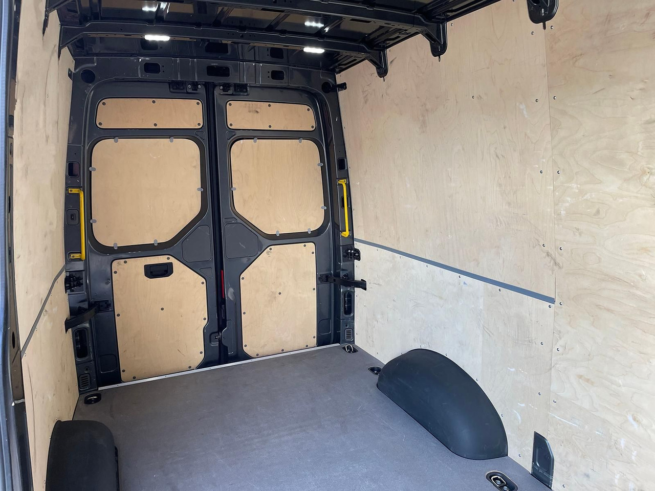 Autovettura MAN TGE 3.180 L3H3 Kasten 4x4 AUTOM DIFF AHK ACC: foto 10