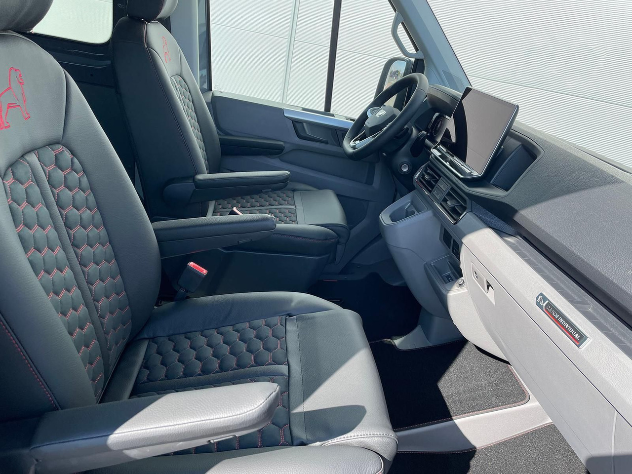 Furgone chiuso, Furgone doppia cabina MAN TGE 3.200 L3H2 MIXTO 4x4 Individual S ACC STANDH: foto 25 Furgone chiuso, Furgone doppia cabina MAN TGE 3.200 L3H2 MIXTO 4x4 Individual S ACC STANDH: foto 25