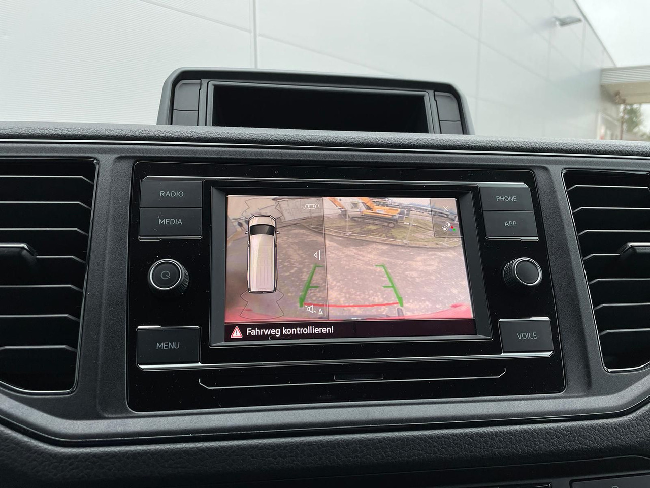 Autovettura MAN TGE 4.160 L3H3 Kasten NAVI TEMP SITZH FEUERROT: foto 21