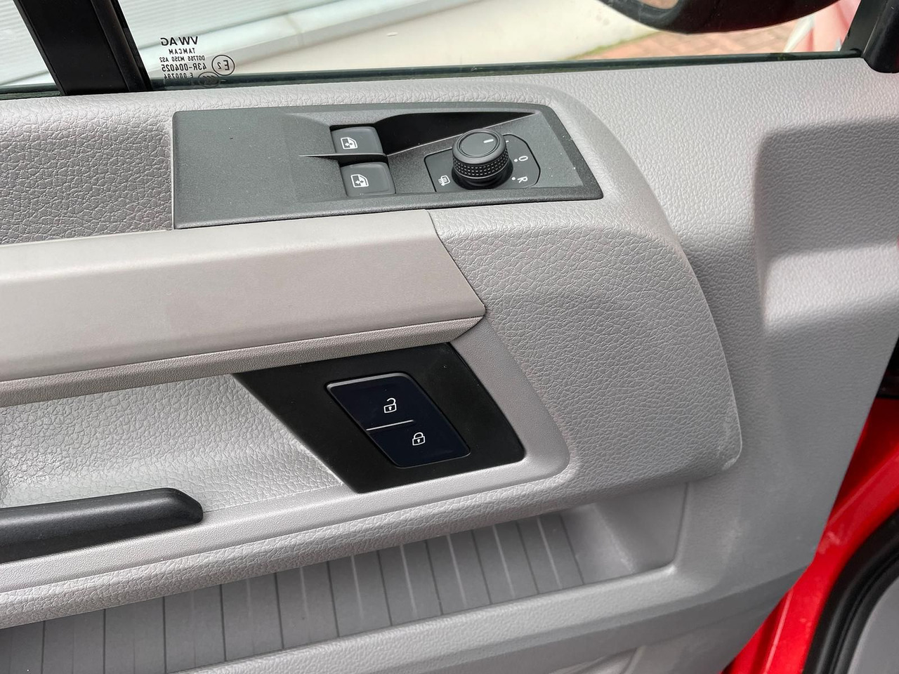 Autovettura MAN TGE 4.160 L3H3 Kasten NAVI TEMP SITZH FEUERROT: foto 32