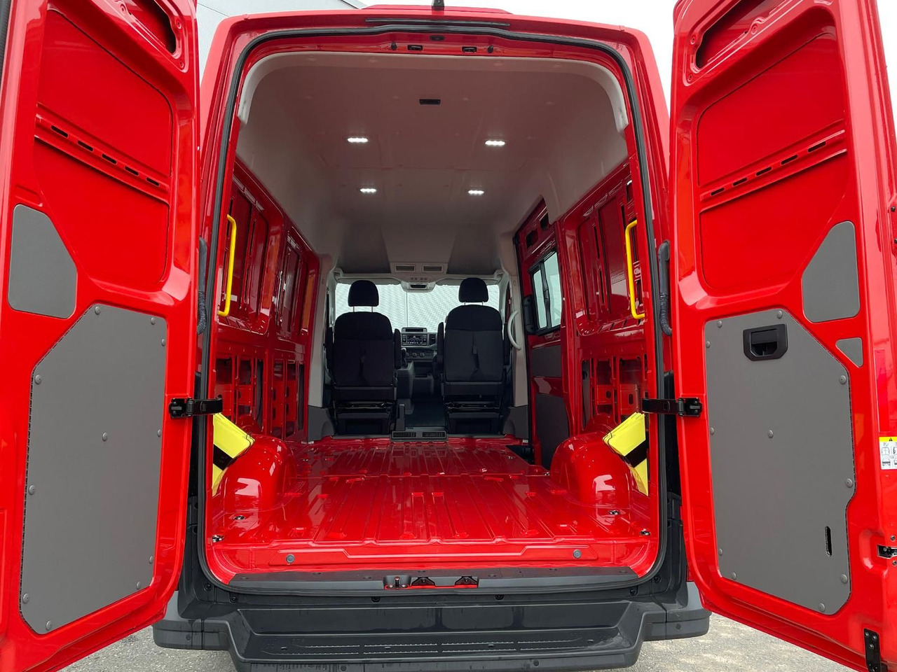 Autovettura MAN TGE 4.160 L3H3 Kasten NAVI TEMP SITZH FEUERROT: foto 29