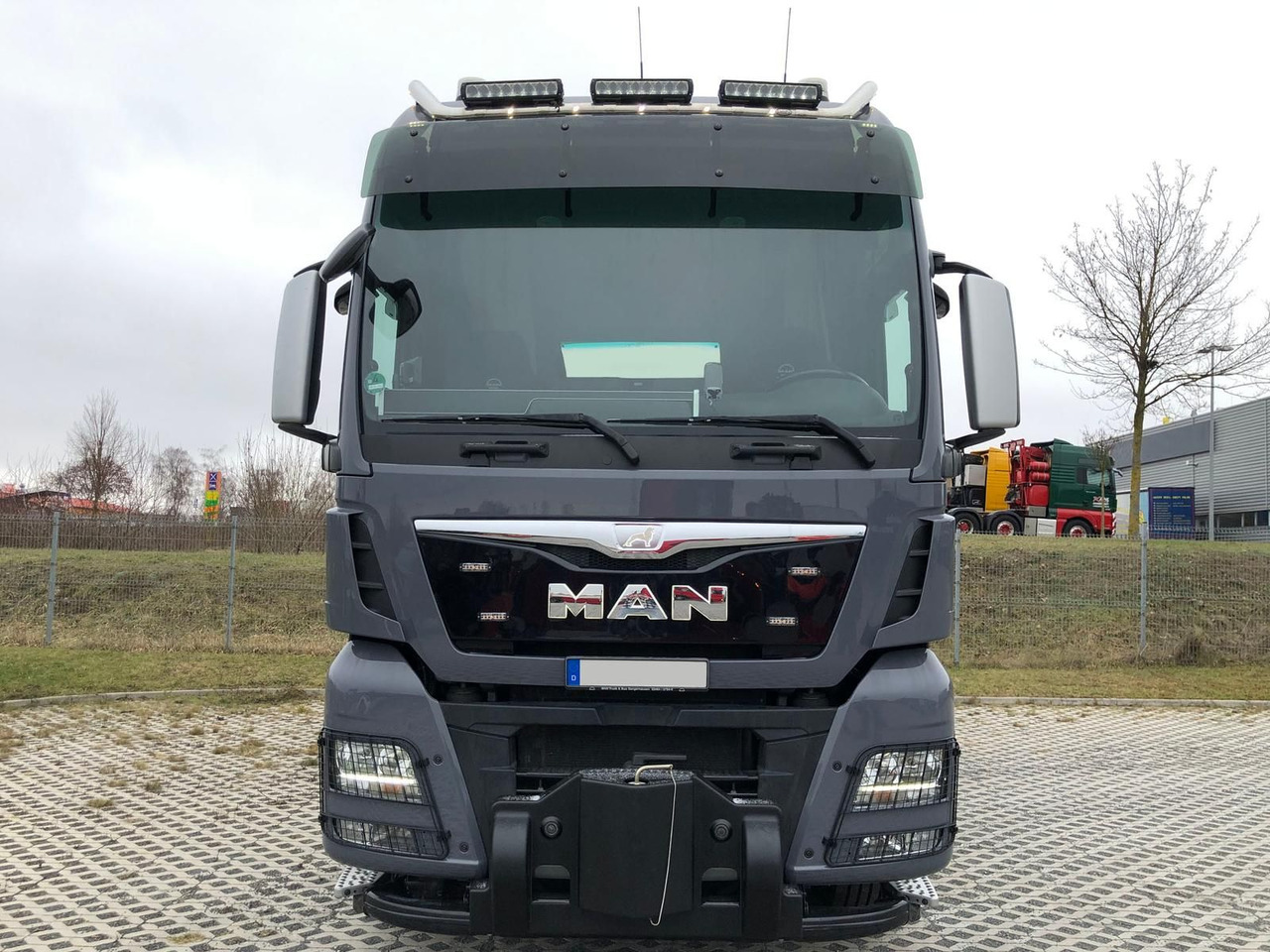 MAN TGX 41.640 8x4 Euro 6,Schwerlast 250t - Trattore stradale: foto 3 MAN TGX 41.640 8x4 Euro 6,Schwerlast 250t - Trattore stradale: foto 3