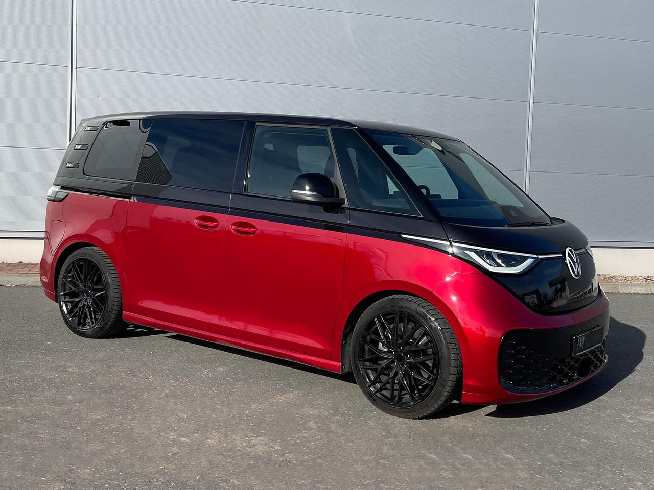 Volkswagen ID.Buzz KW Fahrwerk LM Felgen KLIMA PDC ACC DAB - Pulmino, Furgone elettrico: foto 1 Volkswagen ID.Buzz KW Fahrwerk LM Felgen KLIMA PDC ACC DAB - Pulmino, Furgone elettrico: foto 1