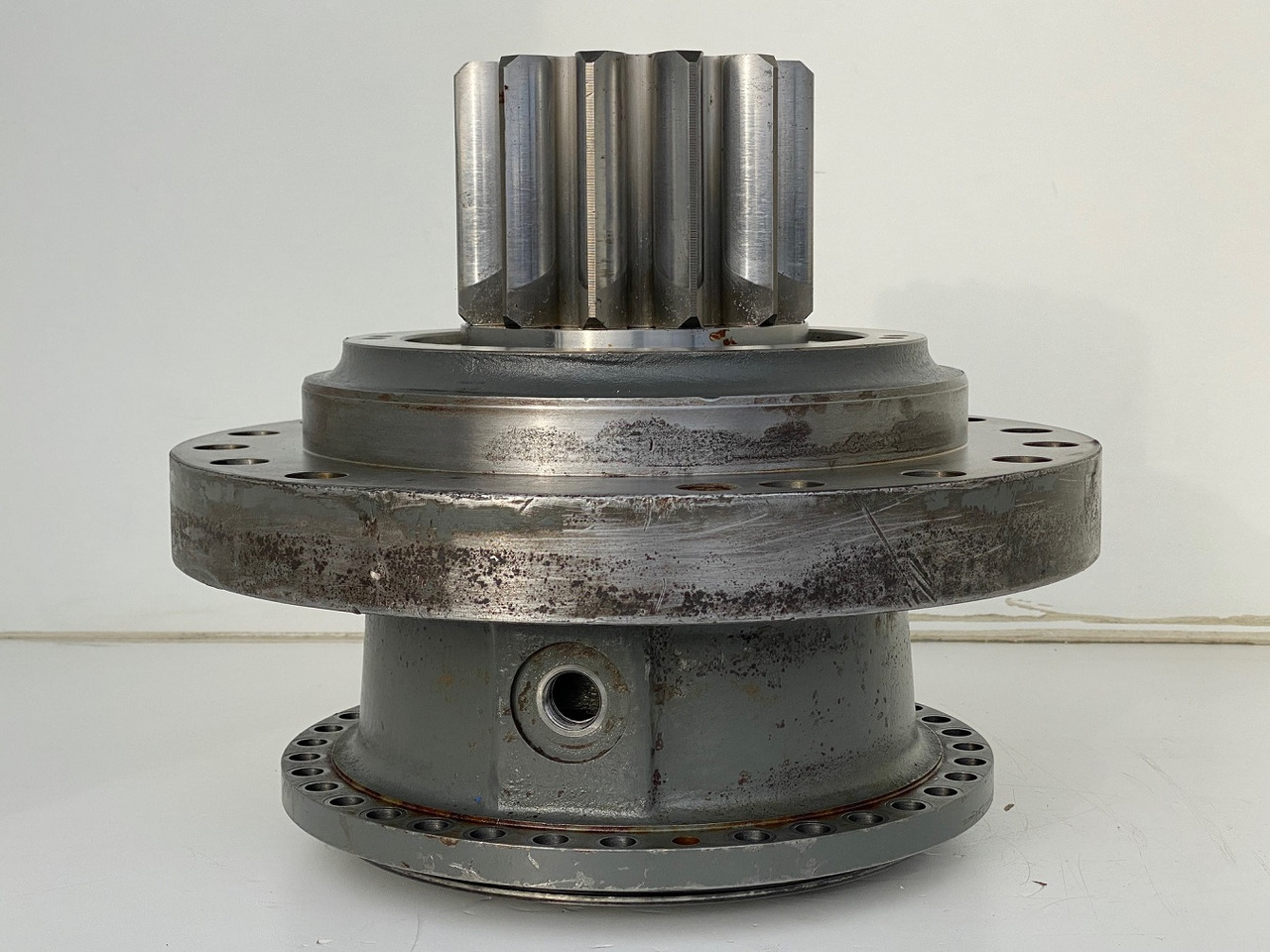 Liebherr Abtriebswellengehäuse ID-Nr.90018934 mit Abtriebswelle ID-Nr.90204999. SAT275/260 - SAT275/261 - SAT275/266 - SAT275/289. #1788#1730# - Cambio per Macchina da cantiere: foto 4 Liebherr Abtriebswellengehäuse ID-Nr.90018934 mit Abtriebswelle ID-Nr.90204999. SAT275/260 - SAT275/261 - SAT275/266 - SAT275/289. #1788#1730# - Cambio per Macchina da cantiere: foto 4