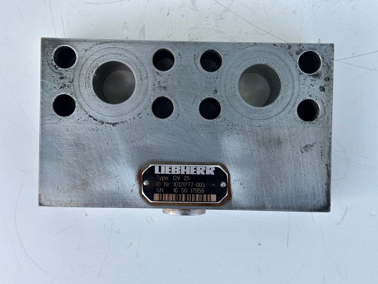 Liebherr Dämpfungsventil ID-Nr.10121777. P924 COMP, P926, R926, R916, R922, R924 COMP, R924, R926 COMP, R926, R930, R936, R946, R950 T, R960 T. #10121777.43199# - Riduttore di rotazione per Macchina da cantiere: foto 5 Liebherr Dämpfungsventil ID-Nr.10121777. P924 COMP, P926, R926, R916, R922, R924 COMP, R924, R926 COMP, R926, R930, R936, R946, R950 T, R960 T. #10121777.43199# - Riduttore di rotazione per Macchina da cantiere: foto 5