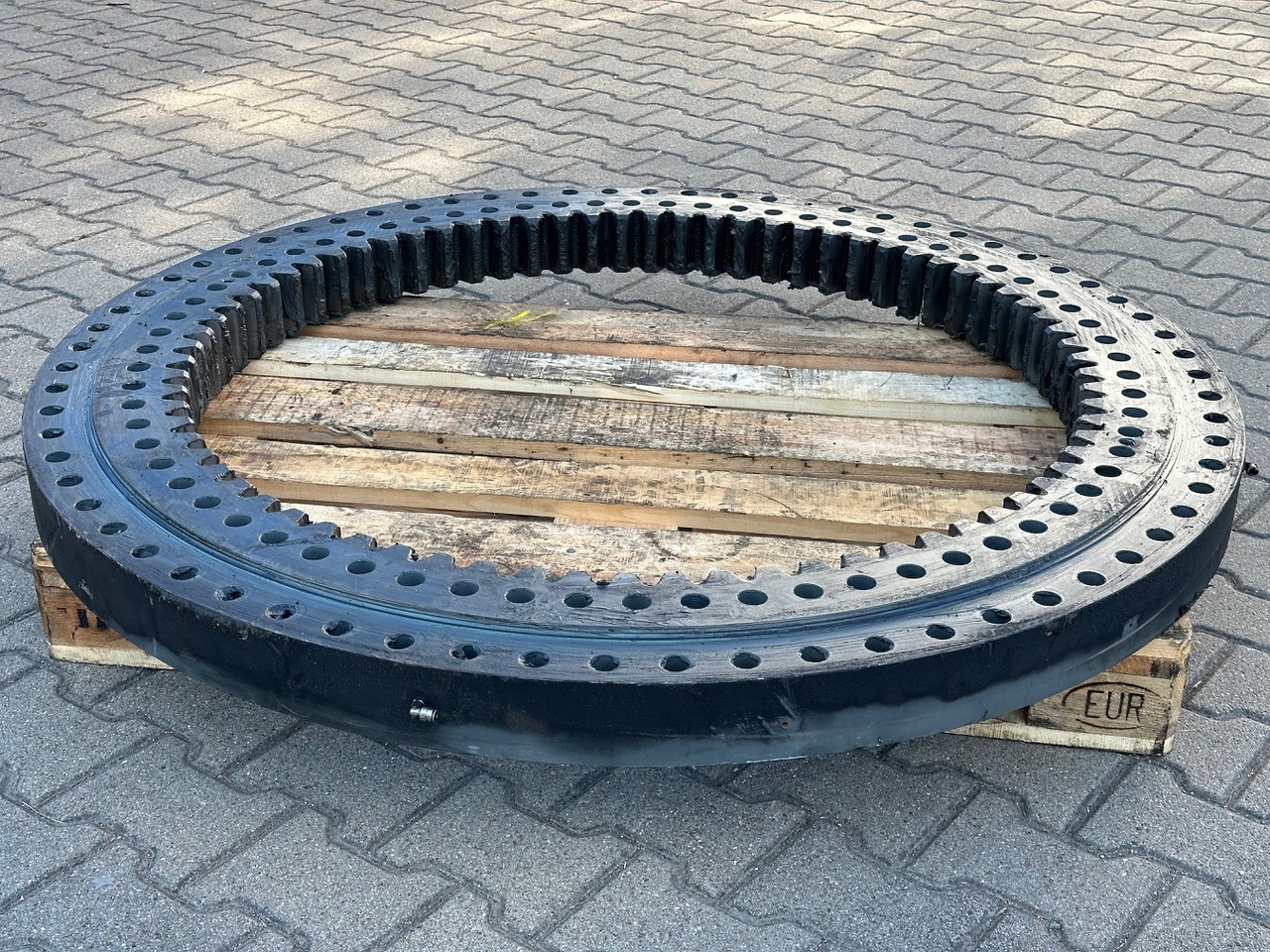 Liebherr Drehkranz - Kugeldrehverbindung Typ:KUD120 VJ 001. ID-Nr.969077501. MK 88, MK88 Plus. #969077501.10178# - Ralla di rotazione per Autogru: foto 4 Liebherr Drehkranz - Kugeldrehverbindung Typ:KUD120 VJ 001. ID-Nr.969077501. MK 88, MK88 Plus. #969077501.10178# - Ralla di rotazione per Autogru: foto 4