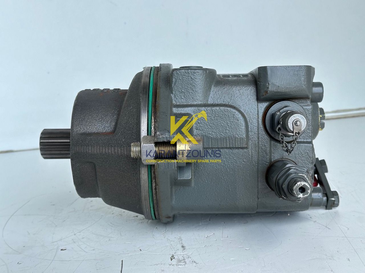 Liebherr Hydraulikeinbaumotor Typ:FMF058, ID-Nr.10122576 - ID-Nr.10145827 - ID-Nr.11371069. LOS1906, P924 COMP , R906, R906 PROTO, R916, R922, R924, R924 COMP, R926 COMP, R926 K LC. #39780# - Motore idraulico per Escavatore: foto 3 Liebherr Hydraulikeinbaumotor Typ:FMF058, ID-Nr.10122576 - ID-Nr.10145827 - ID-Nr.11371069. LOS1906, P924 COMP , R906, R906 PROTO, R916, R922, R924, R924 COMP, R926 COMP, R926 K LC. #39780# - Motore idraulico per Escavatore: foto 3