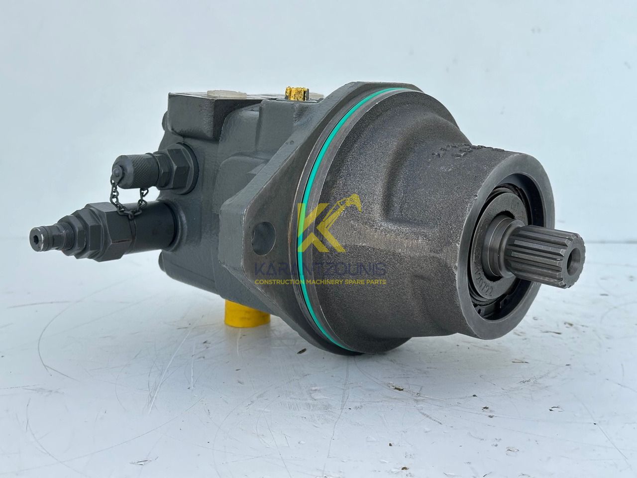 Liebherr Original Hydraulikeinbaumotor Typ:FMF045. ID-Nr.12464216. R914 RAIL, R914 COMP, R914 K-S, R914 K-STD, R918, R918LC, R918NLC, R918 XLC, R920 K-LC, R920 K-NLC. #12464216.25879# - Riduttore di rotazione per Macchina da cantiere: foto 2 Liebherr Original Hydraulikeinbaumotor Typ:FMF045. ID-Nr.12464216. R914 RAIL, R914 COMP, R914 K-S, R914 K-STD, R918, R918LC, R918NLC, R918 XLC, R920 K-LC, R920 K-NLC. #12464216.25879# - Riduttore di rotazione per Macchina da cantiere: foto 2