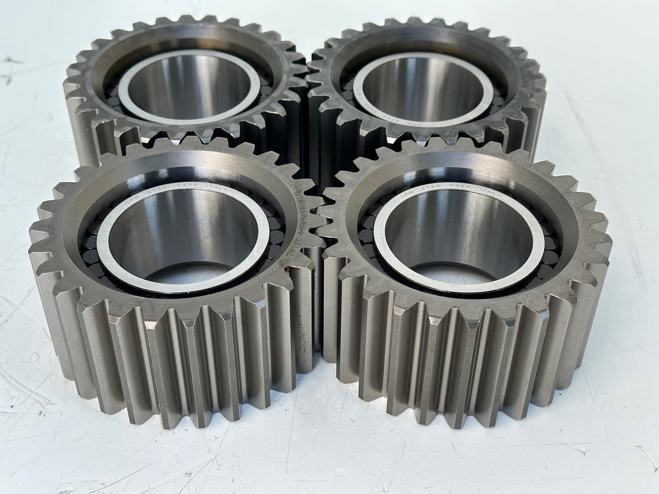 Liebherr Planetenrad ID-Nr.90024935. FAT400P112 - FAT400P130 - FAT400P139. R926, R928, R930, R934, R936, R938. #90024935.28.06# - Motore di traslazione per Macchina da cantiere: foto 2 Liebherr Planetenrad ID-Nr.90024935. FAT400P112 - FAT400P130 - FAT400P139. R926, R928, R930, R934, R936, R938. #90024935.28.06# - Motore di traslazione per Macchina da cantiere: foto 2