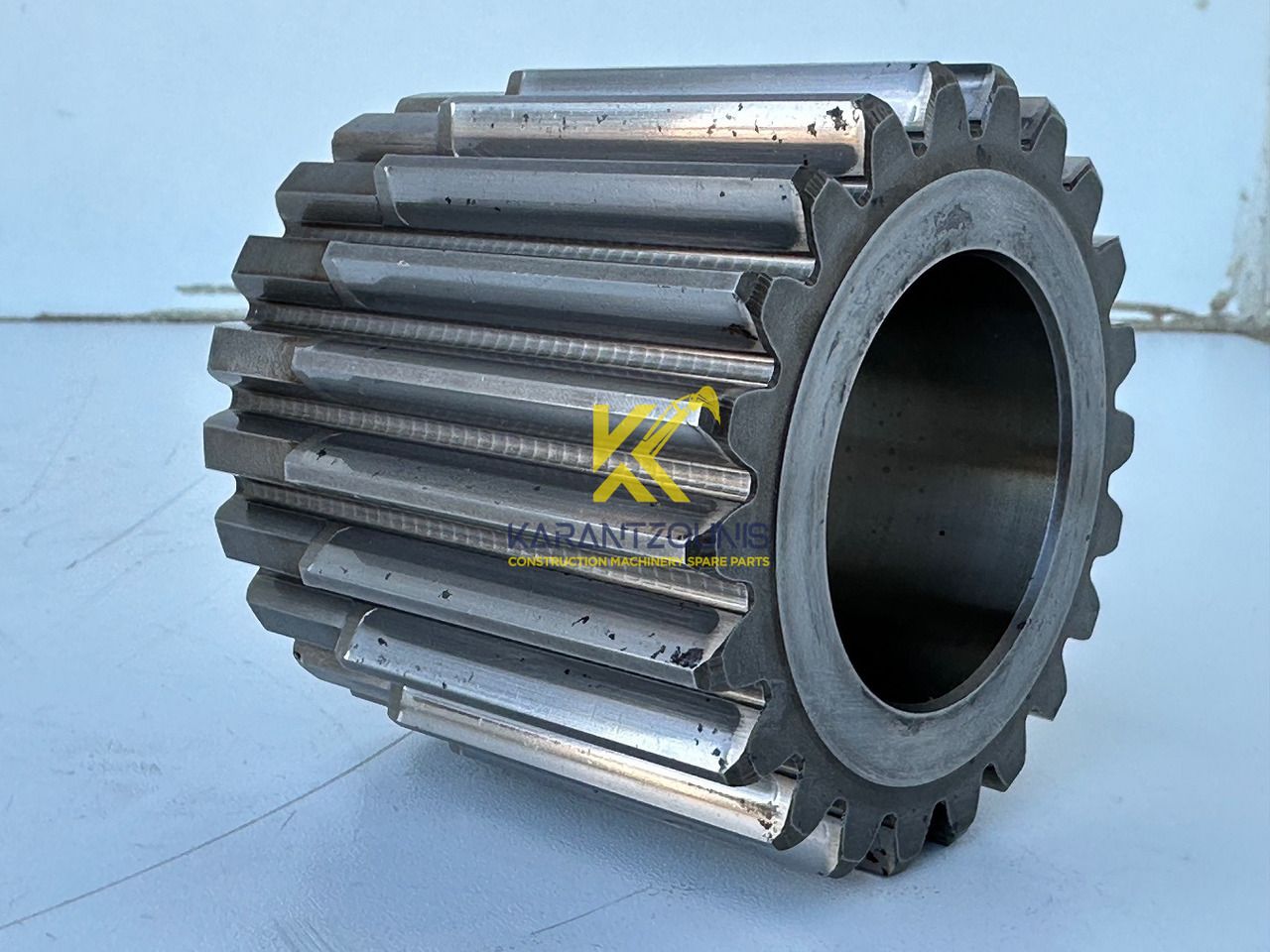 Liebherr Sonnenrad ID-Nr.90016258. FAT400P112,FAT400P130,FAT400P139,LOS1936,LOS926,R926,R928,R930,R934,R936,R938,R940,R944,R946,R950T. #90016258.06.08.02# - Motore di traslazione per Escavatore cingolato: foto 2 Liebherr Sonnenrad ID-Nr.90016258. FAT400P112,FAT400P130,FAT400P139,LOS1936,LOS926,R926,R928,R930,R934,R936,R938,R940,R944,R946,R950T. #90016258.06.08.02# - Motore di traslazione per Escavatore cingolato: foto 2