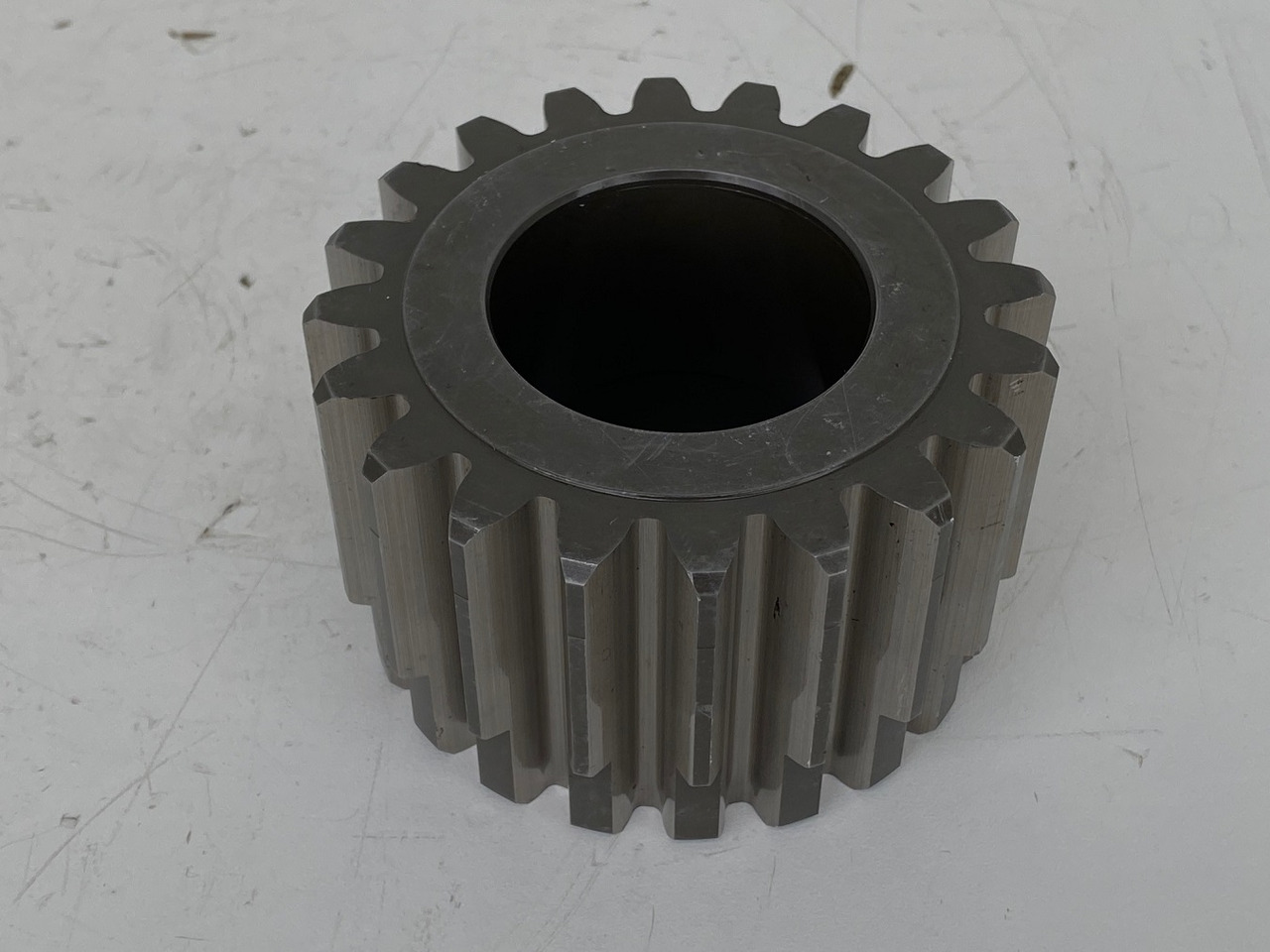 Liebherr Sonnenrad ID-Nr.9443857. FAT450 - FAT450P004. LH60, LH80, ER944, LOS944, LOS954, R944, R954. #SO2804# - Motore di traslazione per Escavatore cingolato: foto 2 Liebherr Sonnenrad ID-Nr.9443857. FAT450 - FAT450P004. LH60, LH80, ER944, LOS944, LOS954, R944, R954. #SO2804# - Motore di traslazione per Escavatore cingolato: foto 2
