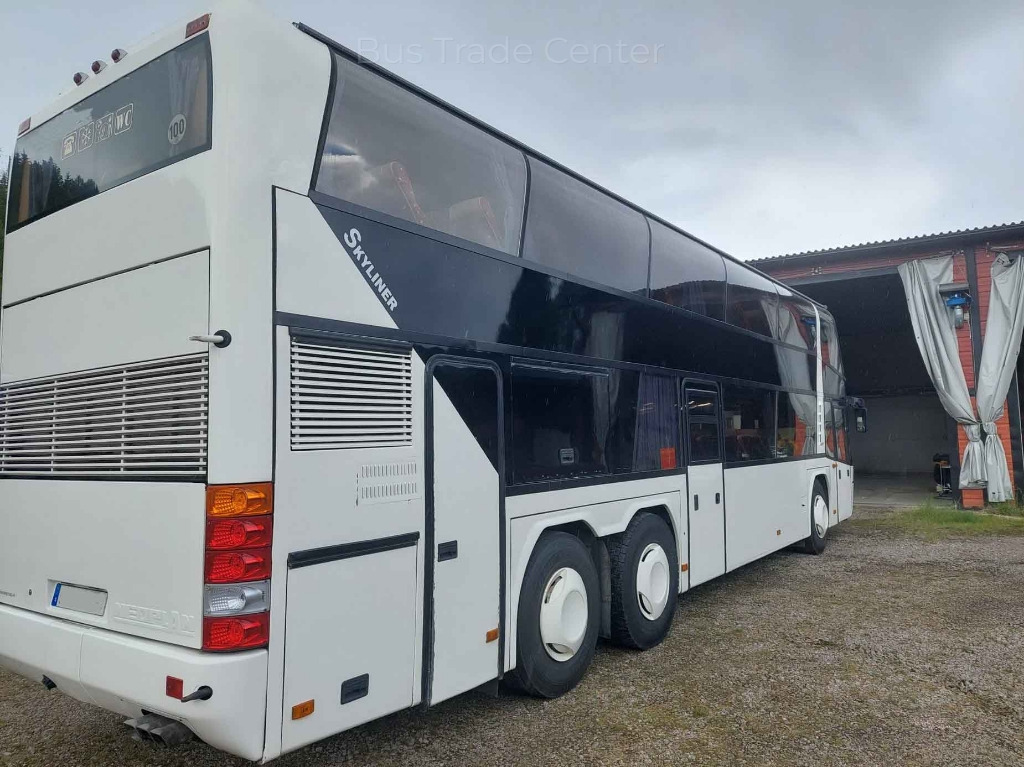 NEOPLAN Skyliner N122/3 - Pullman: foto 3 NEOPLAN Skyliner N122/3 - Pullman: foto 3