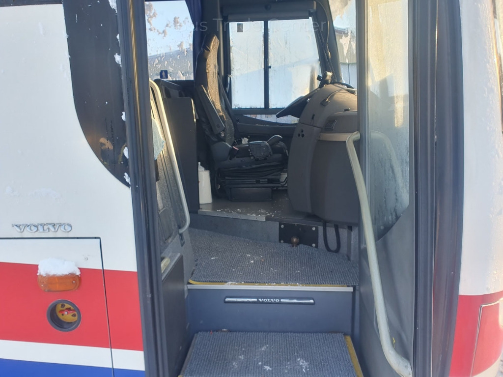 VOLVO 9700S NL B12M - Autobus extraurbano: foto 5 VOLVO 9700S NL B12M - Autobus extraurbano: foto 5