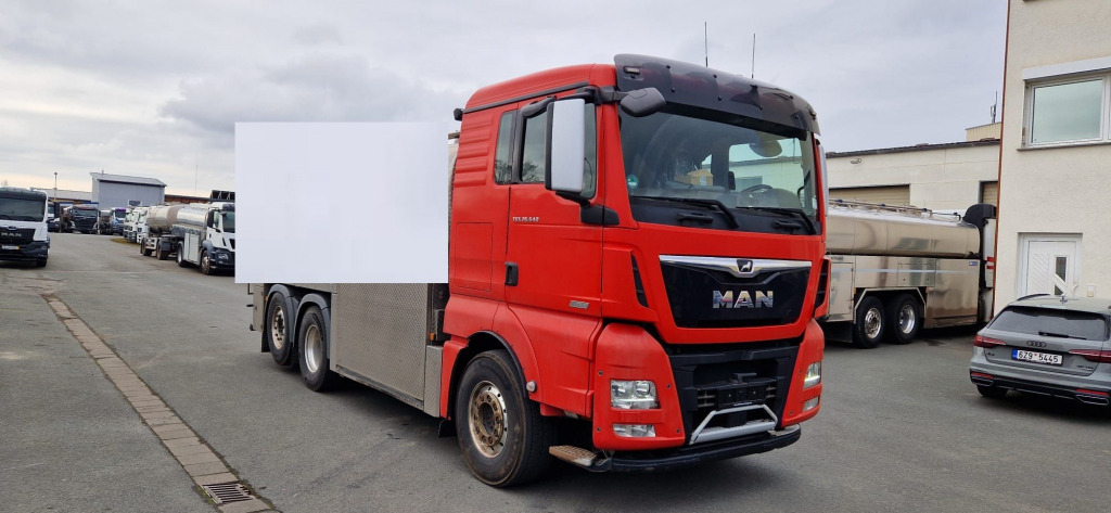 MAN TGX 26.640 6x2 (Nr. 5994) - Camion cisterna: foto 2 MAN TGX 26.640 6x2 (Nr. 5994) - Camion cisterna: foto 2
