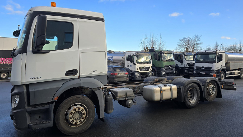Mercedes Benz Actros 2642 Fahrgestell ohne Aufbau (Nr. 5800) - Autocarro telaio: foto 2 Mercedes Benz Actros 2642 Fahrgestell ohne Aufbau (Nr. 5800) - Autocarro telaio: foto 2