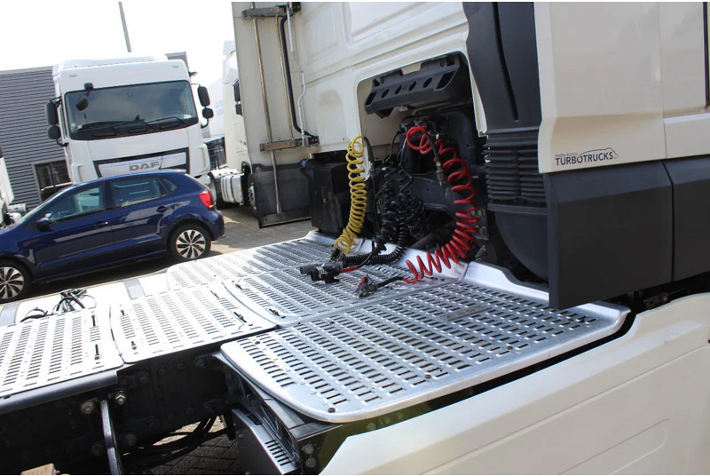 Trattore stradale DAF XF 510 * RETARDER * 4X2 *: foto 10