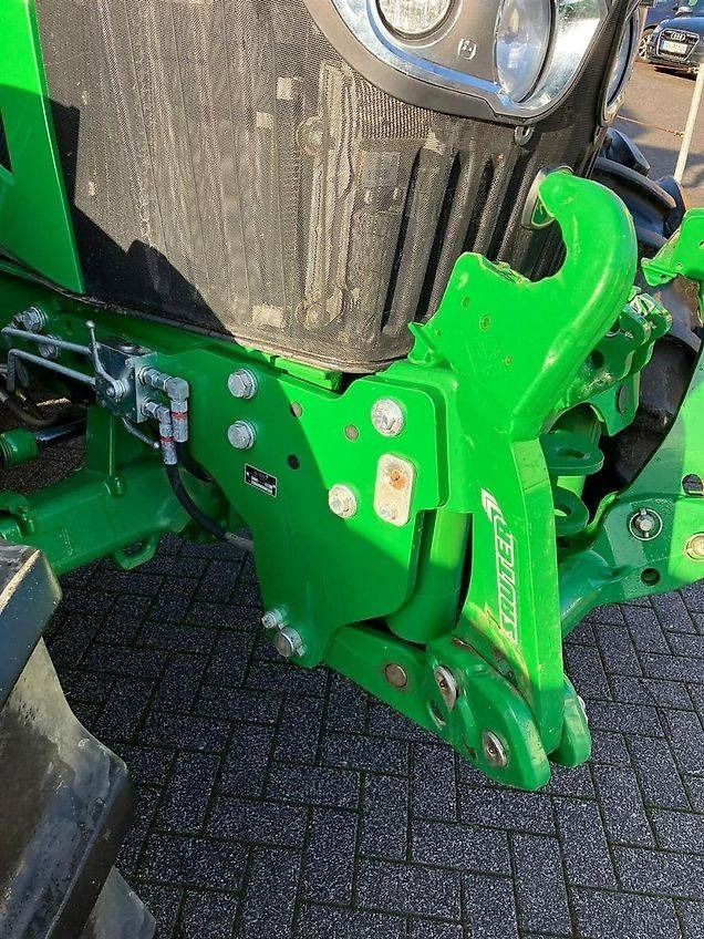 Trattore John Deere 6090M: foto 8