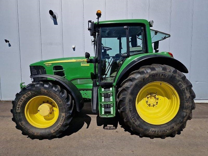John Deere 6930 Premium AP - Trattore: foto 1 John Deere 6930 Premium AP - Trattore: foto 1