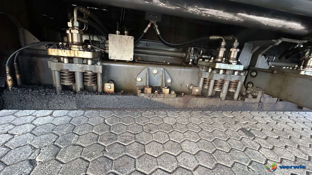 Finitrice Vögele SUPER 1800-3i / AB600-3TP2 (3,00 - 6,00 m): foto 21 Finitrice Vögele SUPER 1800-3i / AB600-3TP2 (3,00 - 6,00 m): foto 21